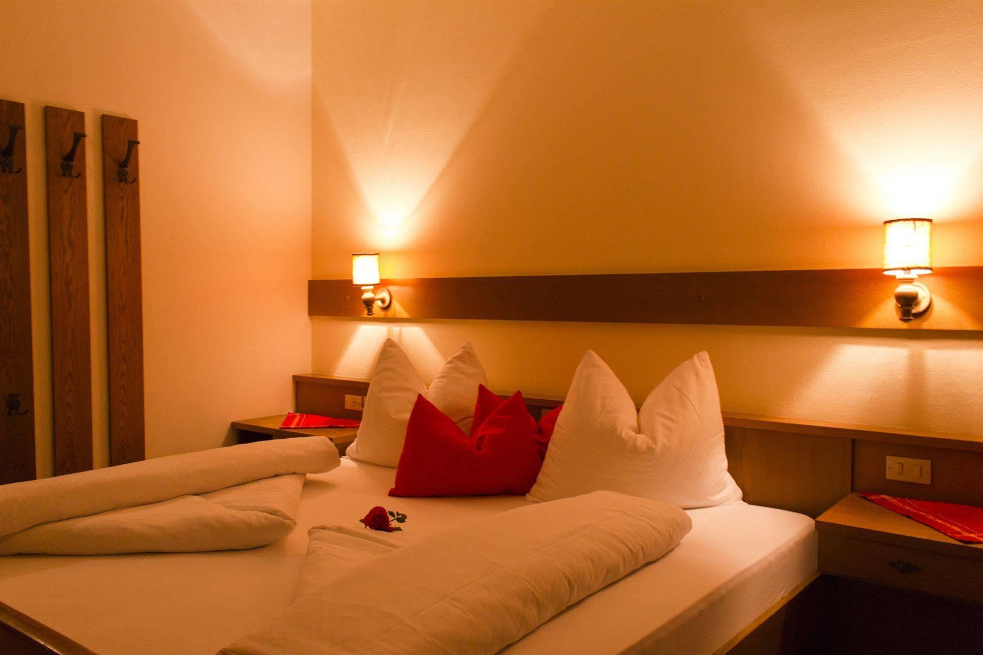 Hotel Tirolerhof Сан Джорджо Екстериор снимка
