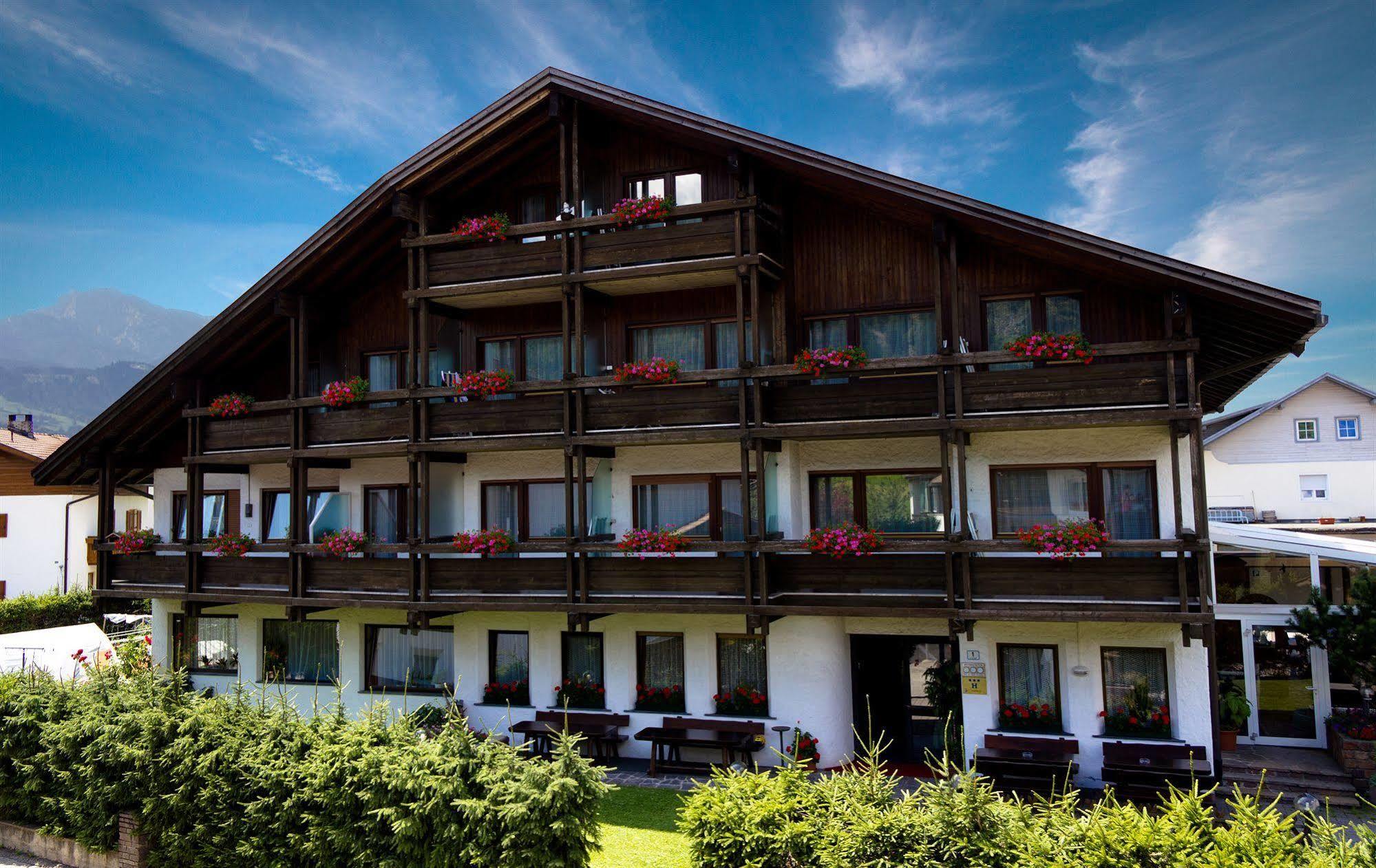 Hotel Tirolerhof Сан Джорджо Екстериор снимка
